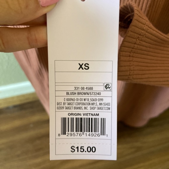 Dress - Picture 4 of 4